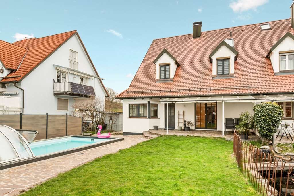 Immobilie in Bergkirchen - Traumhaus zum Verlieben – MODERNE XL-DOPPELHAUSHÄLFTE AM FELDRAND IN GÜNDING - Bild 4