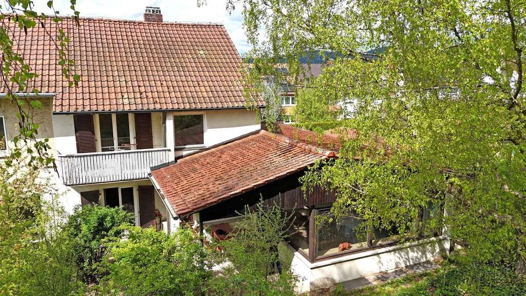 Immobilie in Kulmbach - Charmante Doppelhaushälfte mit Potential  - Bild 2