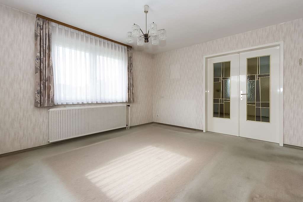 Immobilie in Bitz - Solides Einfamilienhaus mit Charme und vielseitigen Gestaltungsmöglichkeiten - Bild 1