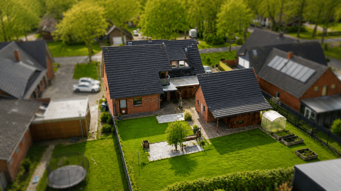 Immobilie in Garrel - Wohnen im Grünen - Charmantes Haus mit großem Garten und Nebenwohnung - Bild 2