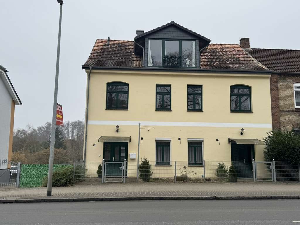 Immobilie in Sternberg - Schönes saniertes Mehrfamilienhaus mit 3 Wohnungen in Sternberg - PROVISIONSFREI - Bild 0