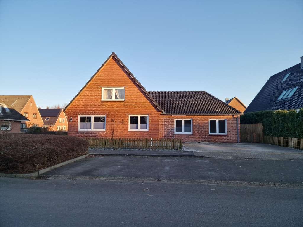 Immobilie in Husum - Großzügige Immobilie in Rödemis mit separater Einliegerwohnung - Bild 1