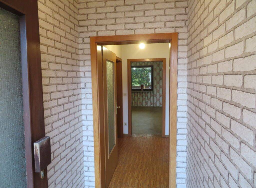 Immobilie in Baunach - WARUM NICHT RECKENDORF? FREISTEHENDES HAUS ZUM KOMPLETT-SANIEREN+2 GARAGEN-673m2 FÜR 185.000,-EURO - Bild 4
