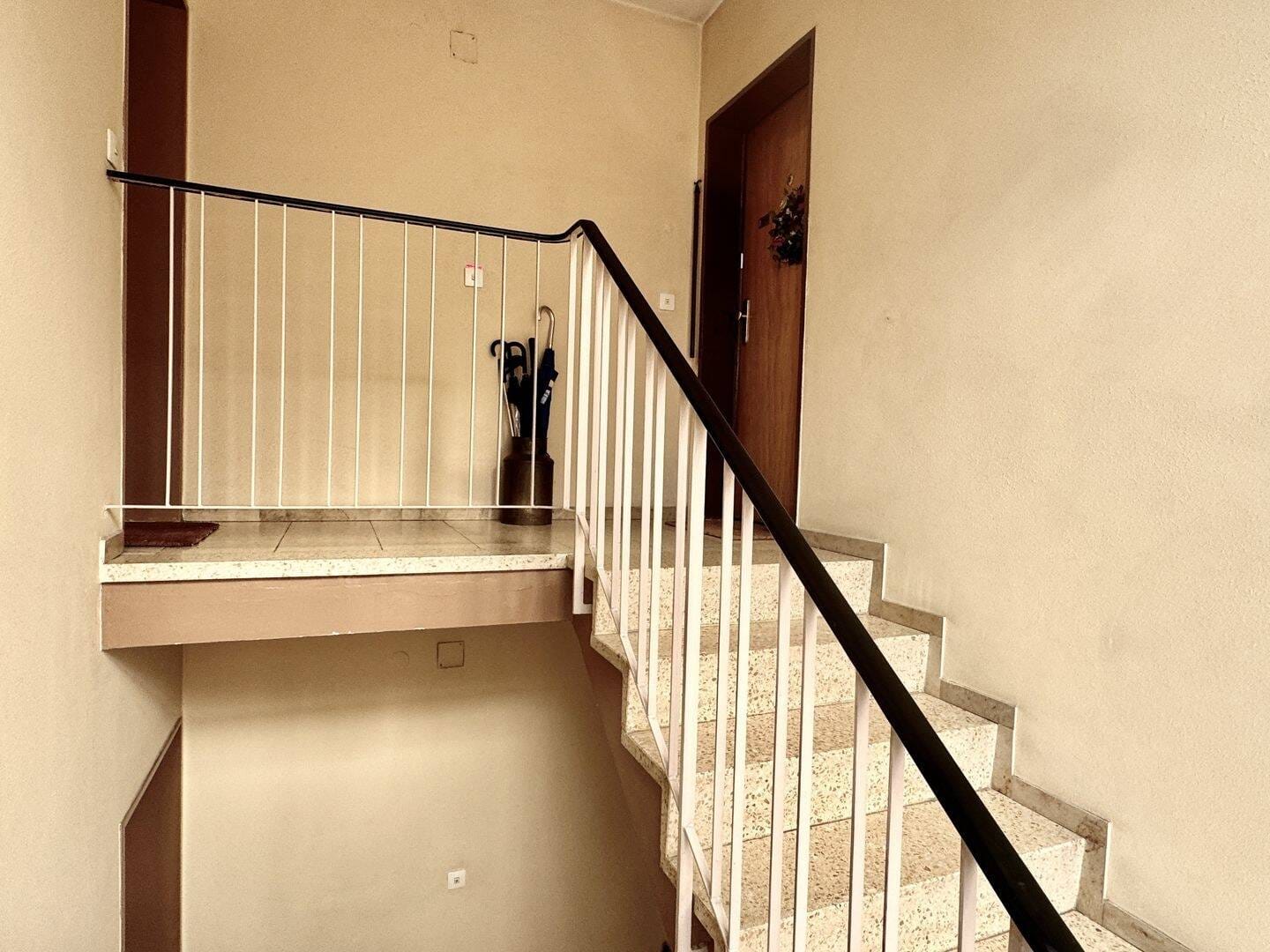 Immobilie in Edingen-Neckarhausen - Investition in die Zukunft - 2 ZKB mit Balkon und Garage +  Option auf baugleiche Wohnung im Haus! - Bild 3