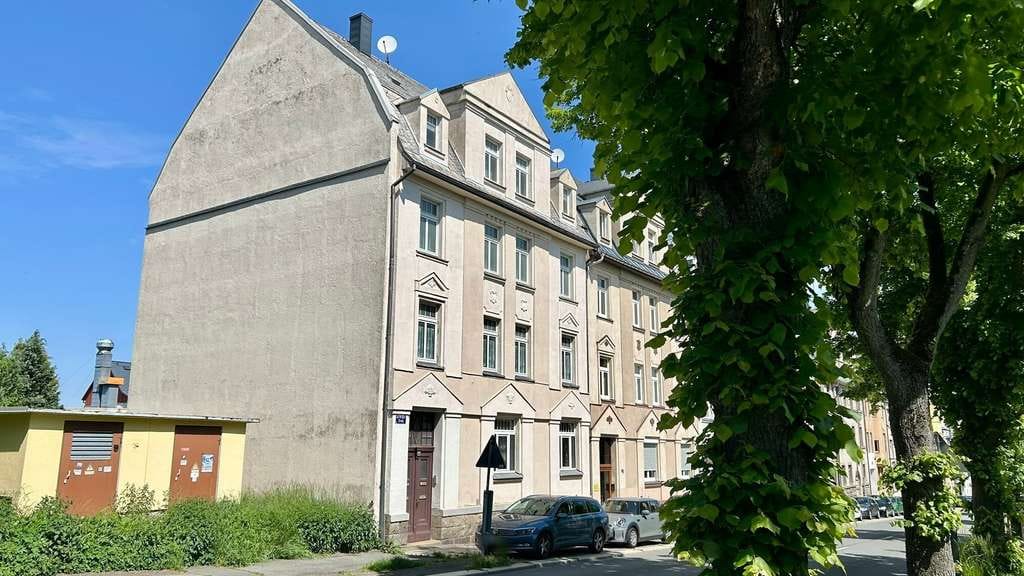 Immobilie in Falkenstein/Vogtland - Planen-Sanieren-Vermieten-Profitieren. - Bild 1