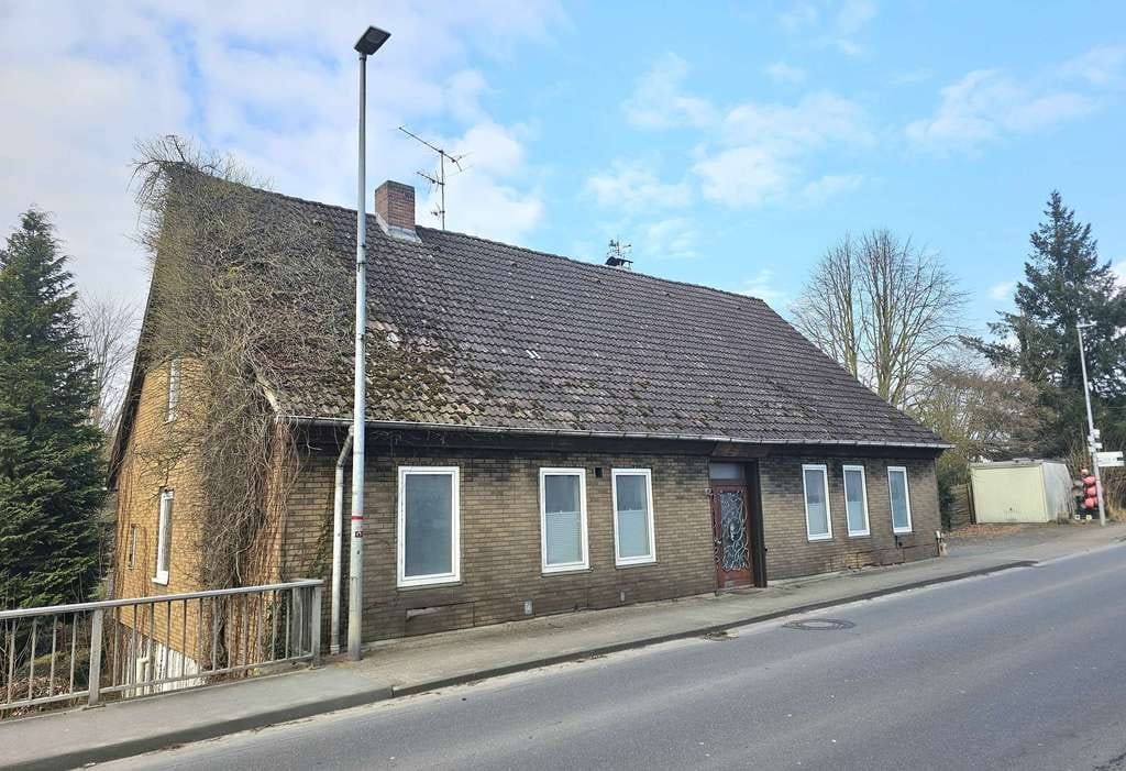 Immobilie in Bad Bodenteich - Einfamilienhaus mit 5.887 m² großen Grundstück an der Aue, Bad Bodenteich - Bild 0