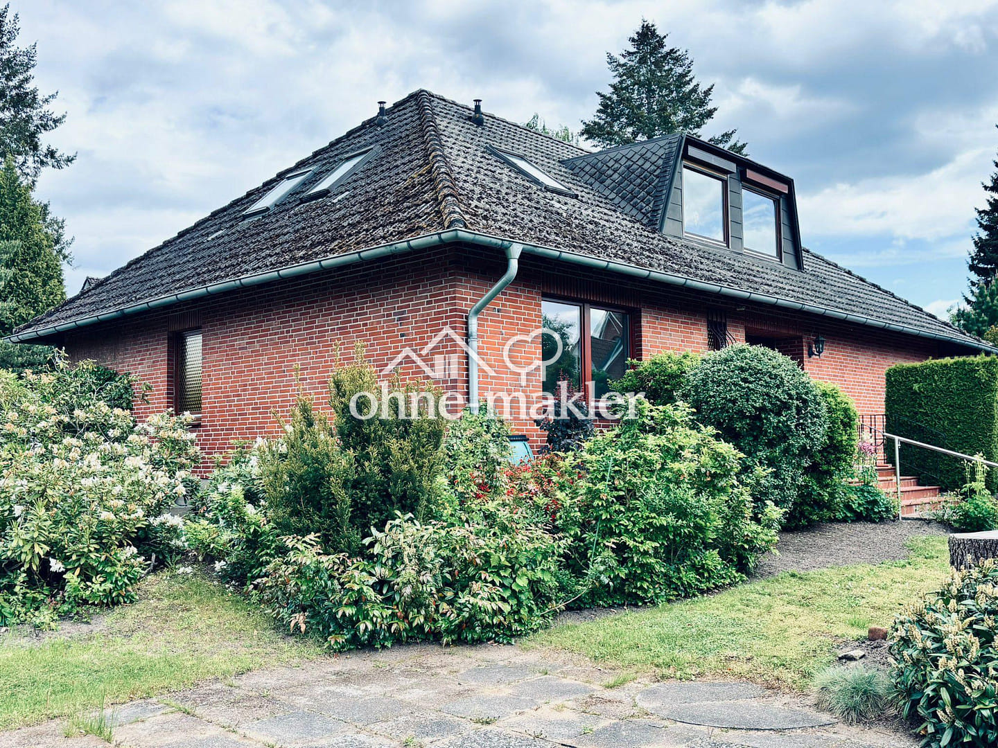 Immobilie in Büchen - Provisionsfrei: Einfamilienhaus mit Einliegerwohnung in Büchen - Bild 0