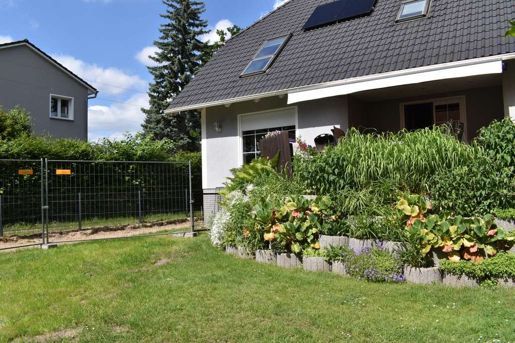 Immobilie in Neuenhagen bei Berlin - Einfamilienhaus (mit ELW und Souterrain)Bj.2000 (provisionsfrei) - Bild 3