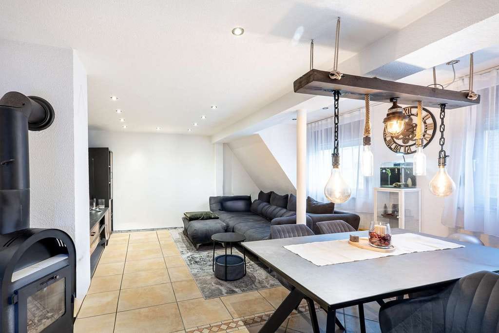 Immobilie in Markgröningen - WEITBLICK: Maisonettewohnung mit Wintergarten! - Bild 1