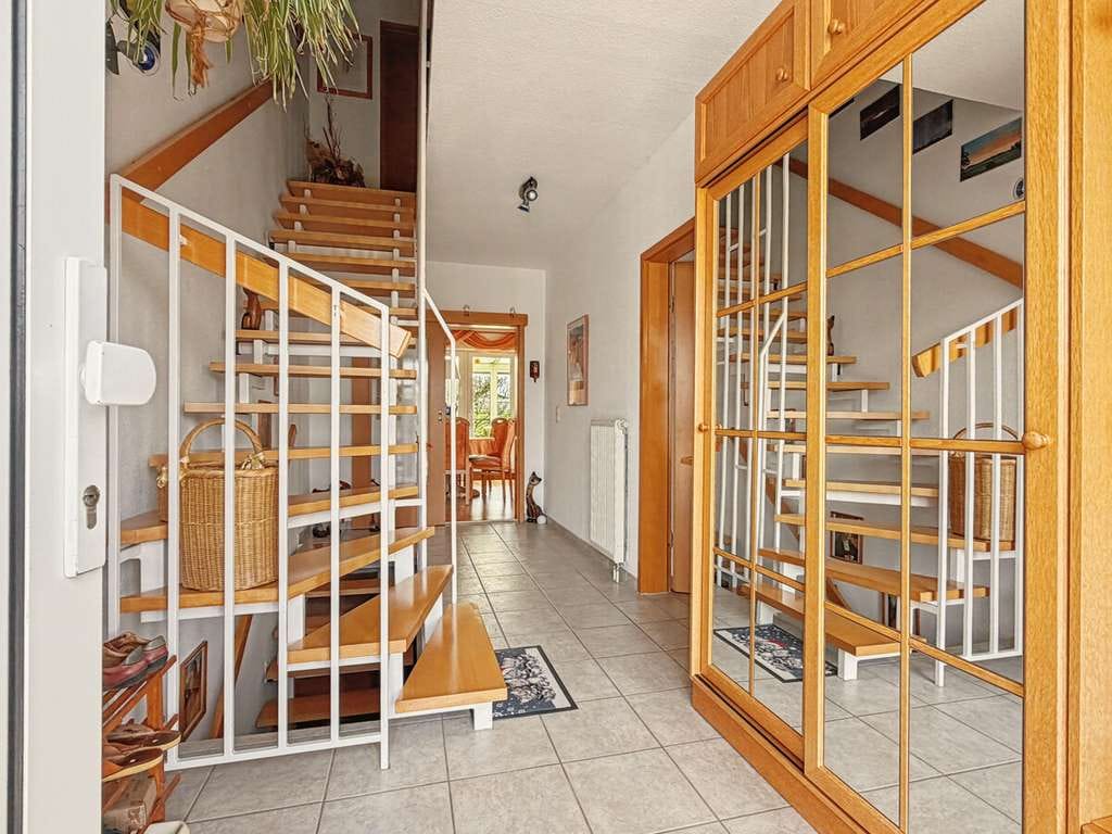 Immobilie in Prötzel - Familienfreundliche Doppelhaushälfte mit Kamin, Wintergarten und Blick ins Grüne! - Bild 3