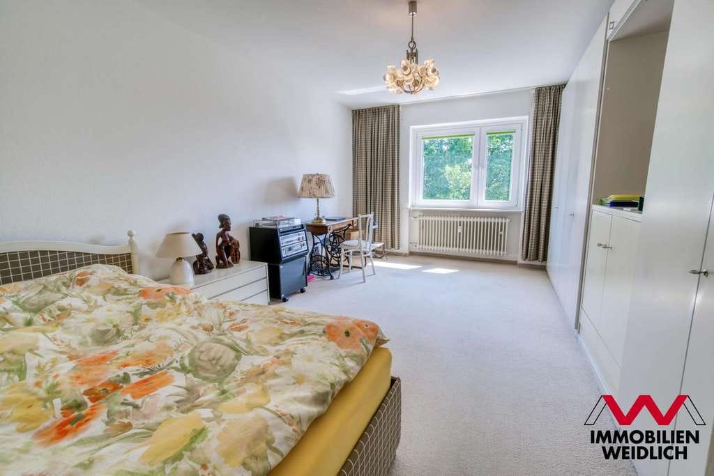 Immobilie in Kirchseeon - Genießen Sie den herrlichen Weitblick aus Ihrem Wohnzimmer! - Bild 3