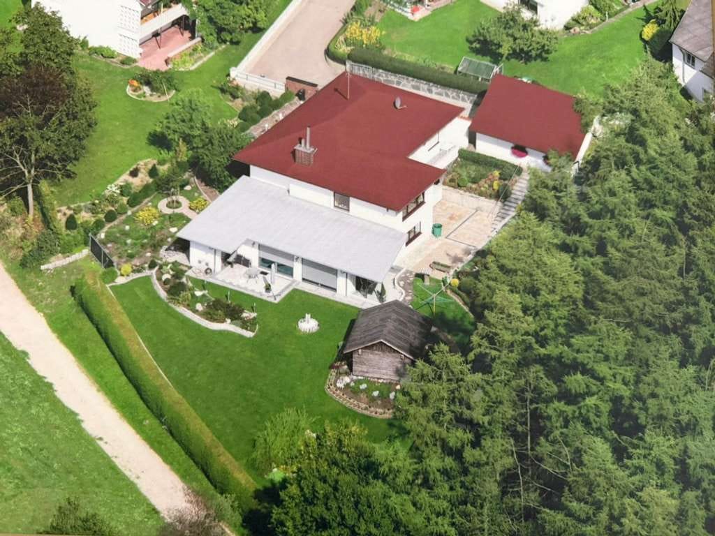 Immobilie in Kötz - Gepflegter Bungalow mit Einliegerwohnung in ruhiger Ortsrandlage - Bild 0