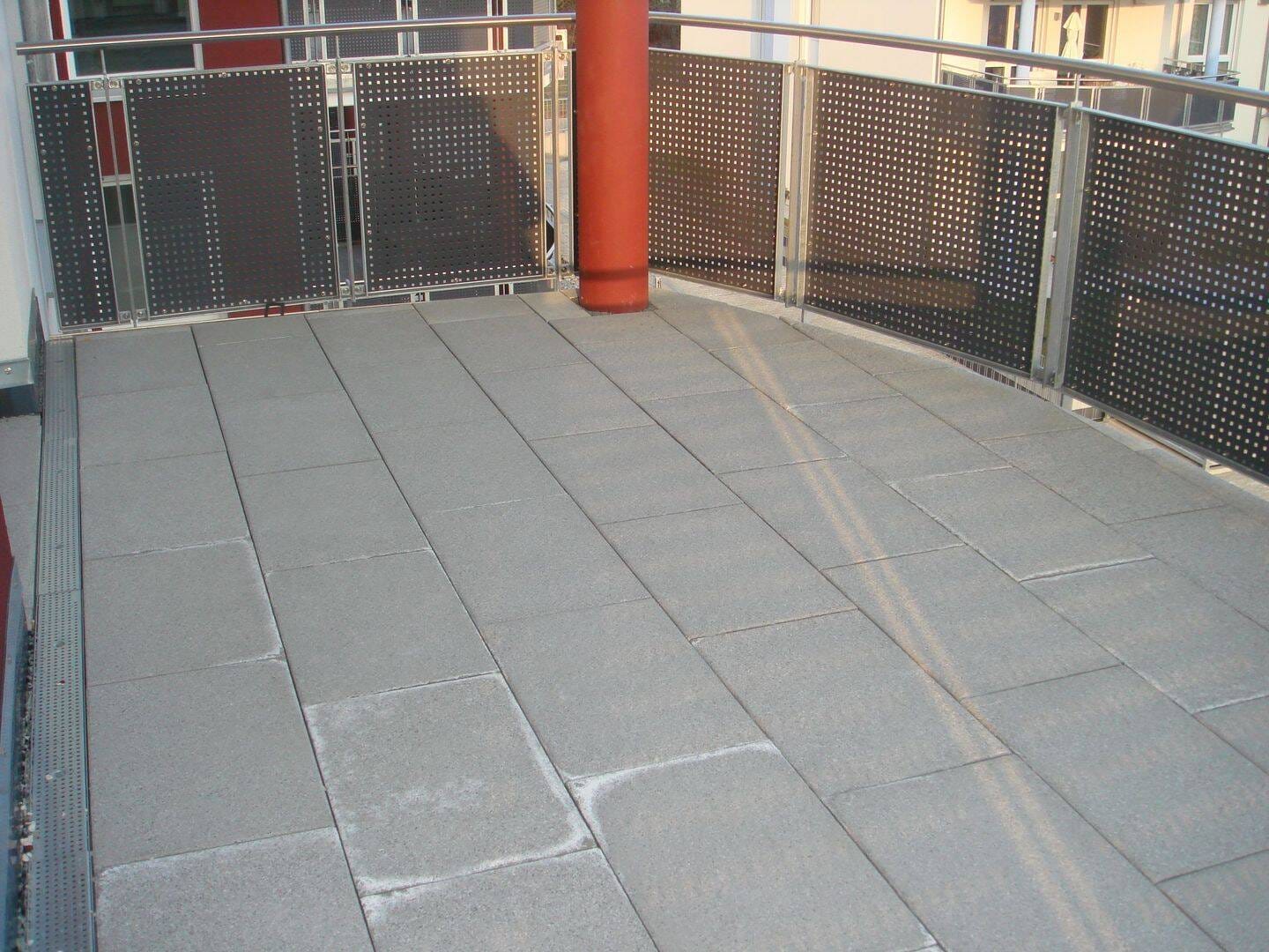 Immobilie in Winkelhaid - HELLE GROßE 4-ZIMMER-WOHNUNG MIT SEHR GROßEM BALKON - Bild 2