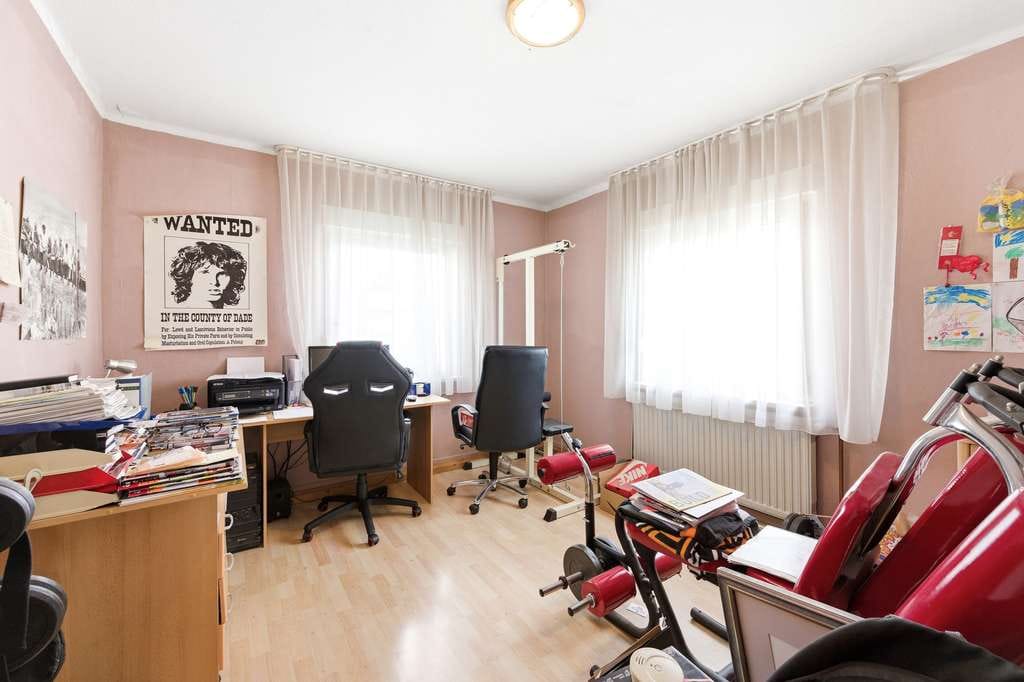 Immobilie in Schöntal - Freistehendes Einfamilienhaus mit Garten in ruhiger Wohnlage von Schöntal! - Bild 4