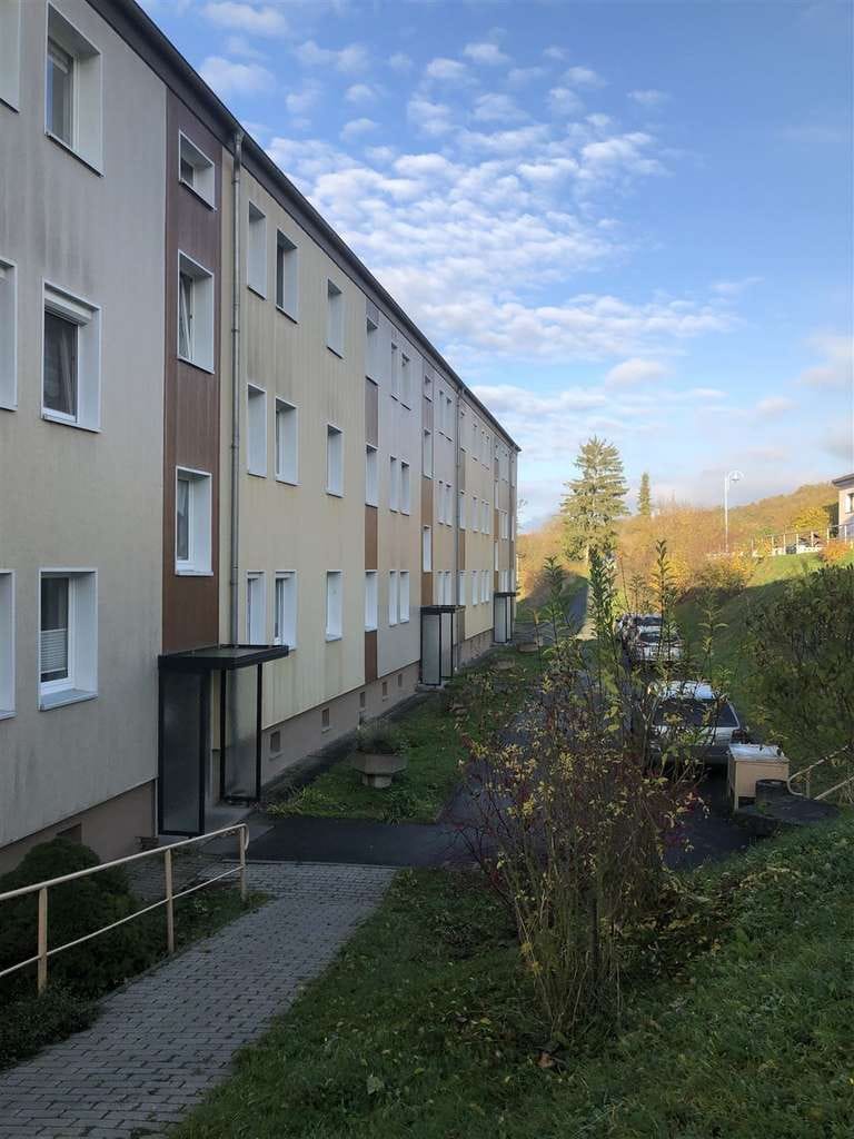 Immobilie in Eckartsberga - Einziehen & Wohlfühlen – 2-Zimmer-Oase mit Aussicht - Bild 0