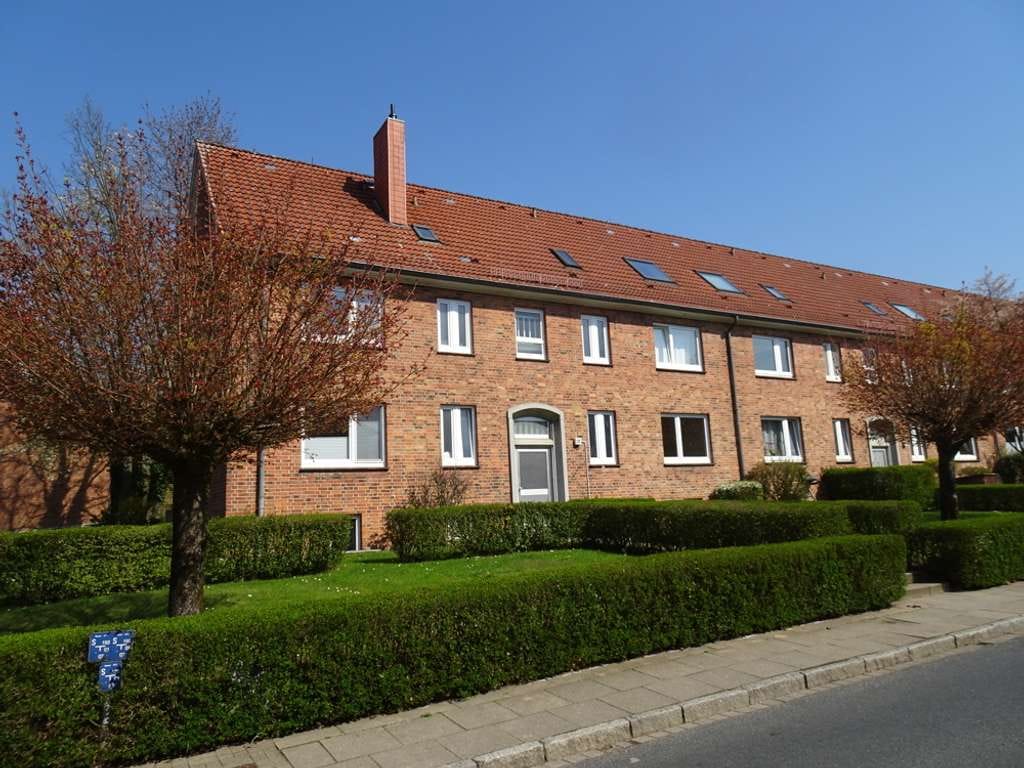 Immobilie in Schwarzenbek - Wohnung statt Haus, aber mit Garten - Bild 0