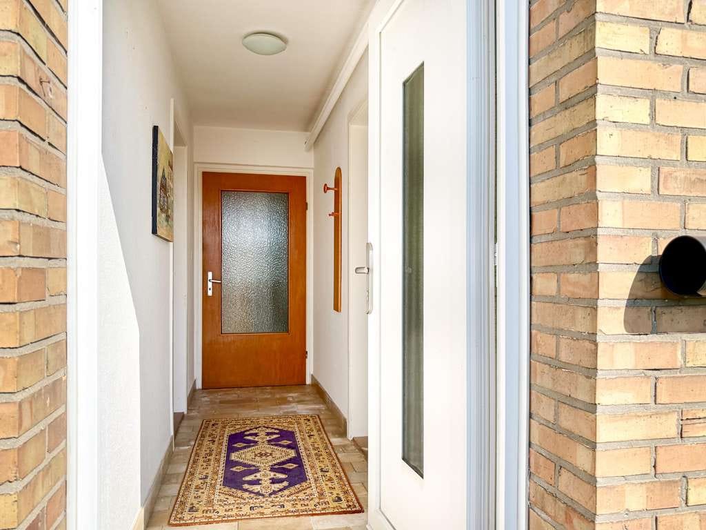 Immobilie in Bosau - Lage mit Aussicht - Älteres Familienhaus mit Gestaltungsspielraum - Bild 4