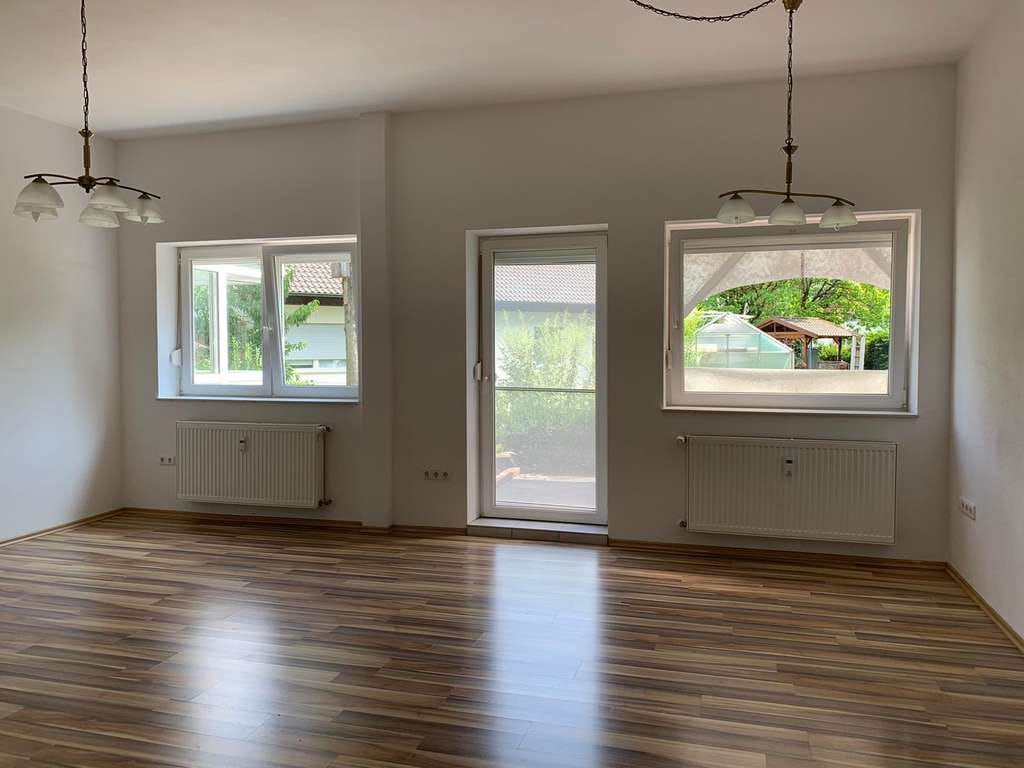 Immobilie in Kleinaitingen - Tolle und helle 3 ZKB EG Wohnung mit Gartenanteil - Gebäude wird energetisch saniert (inklusive) - Bild 1
