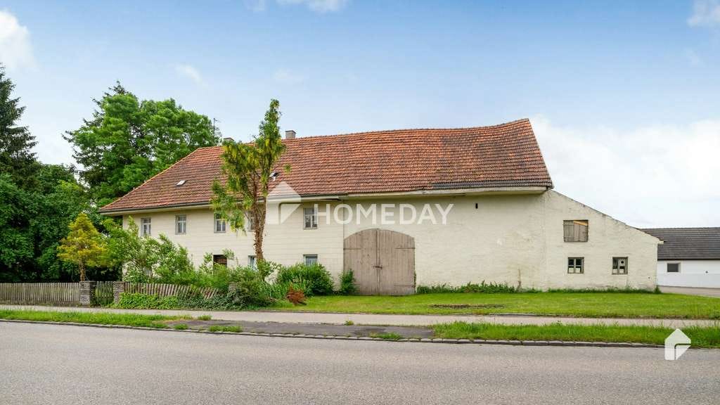 Immobilie in Karlskron - Einzigartige Gelegenheit: Bauernhaus mit ca. 201 m² Wohnfläche auf 1.000 m² Grundstück - Bild 2