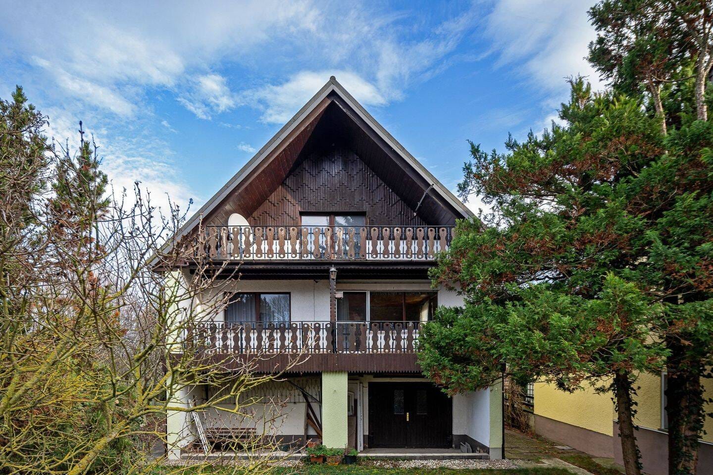 Immobilie in Lommatzsch - Großzügiges Wohnhaus + Viel Platz für Ihre Familie + idyllische Lage in Jessen + großer und schöner Garten +++ - Bild 1