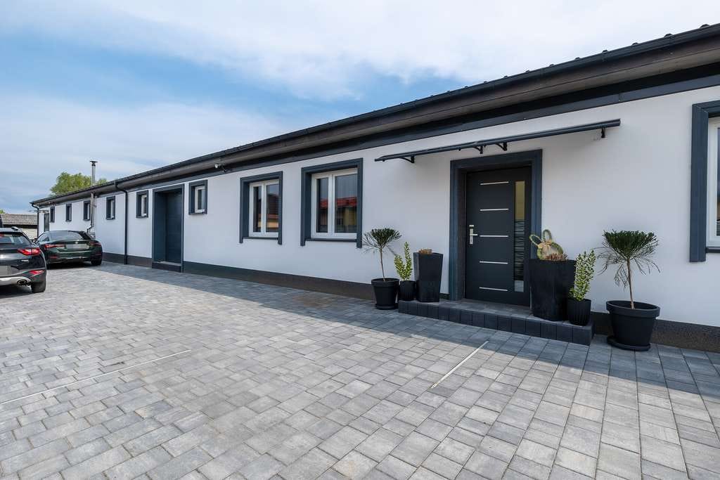 Immobilie in Nadrensee - Stilvolle, möblierte Wohnimmobilie mit Gewerbefläche - Bild 1