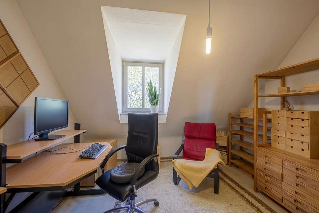 Immobilie in Petershausen - Ruhig, Zentral und nur 200 m zur S-Bahn! Großzügige Maisonettewohnung mit Galerie in Petershausen! - Bild 5