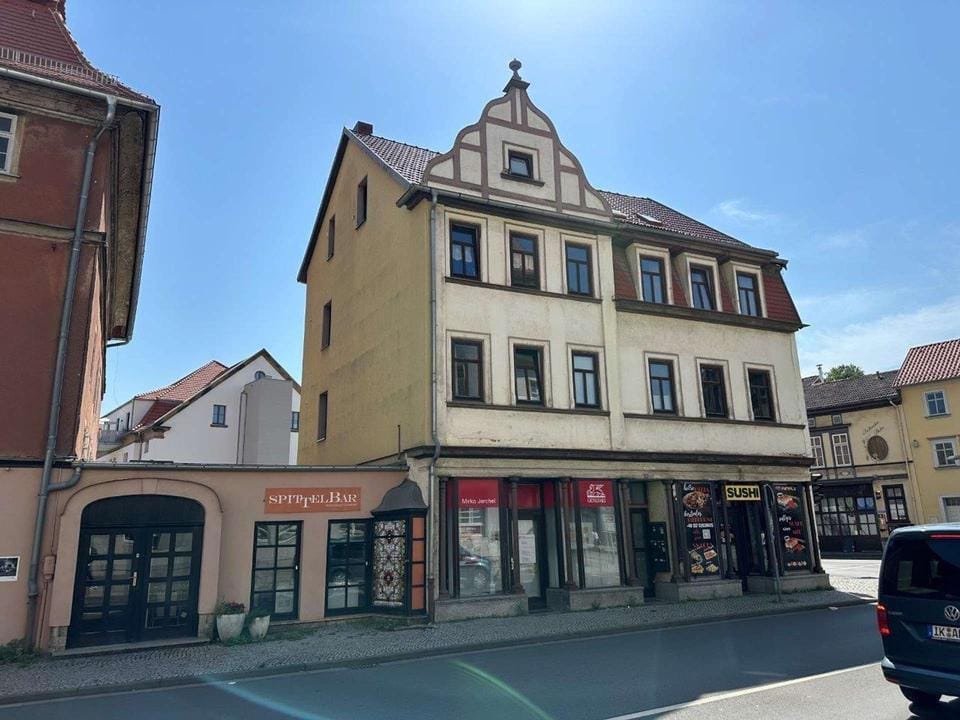 Immobilie in Arnstadt - Faktor 10,8 - Wohn- und Geschäftshaus im Zentrum von Arnstadt zu verkaufen - Bild 0