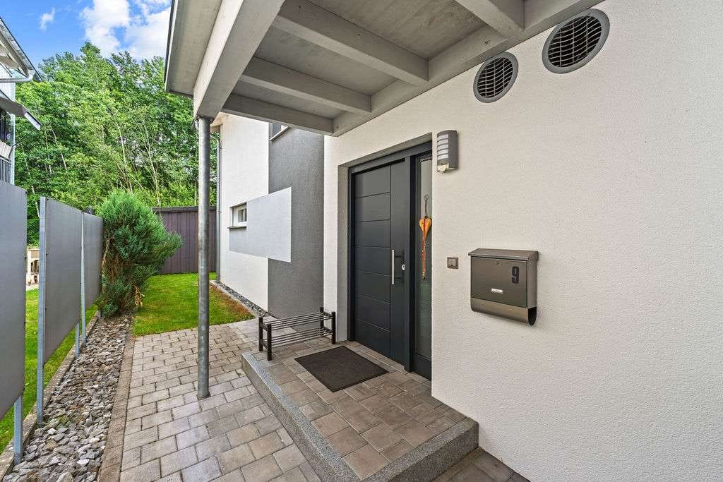 Immobilie in Amtzell - Wohnen in bester Wohlfühlqualität - modernes Einfamilienhaus (2013) in traumhafter Lage von Amtzell - Bild 3