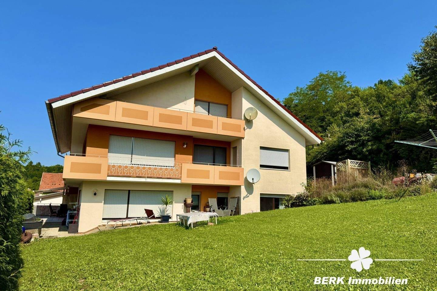 Immobilie in Hardheim - BERK Immobilien - Mehrfamilienhaus mit vielen Möglichkeiten - Selbstnutzer oder Kapitalanlage in Hardheim - Bretzingen - Bild 0