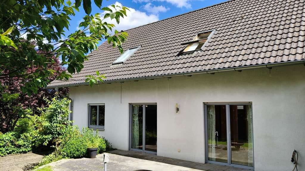 Immobilie in Lüerdissen - Familienfreundliches Einfamilienhaus mit großer Küche, Gartenhütte und Doppelcarport in Oelkassen - Bild 4