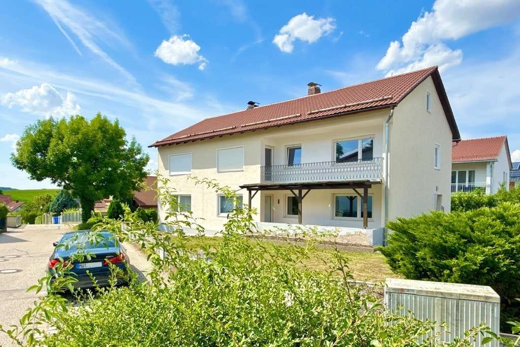 Immobilie in Neumarkt-Sankt Veit - Zwei 5-Zimmer-Wohnungen mit viel Potential - Bild 0