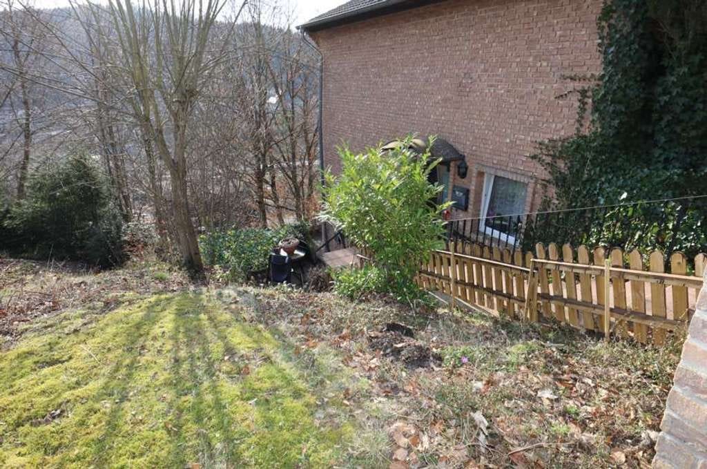 Immobilie in Jünkerath - Schöne und gut geschnittene Eigentumswohnung mit Balkon Jünkerath (52) - Bild 3