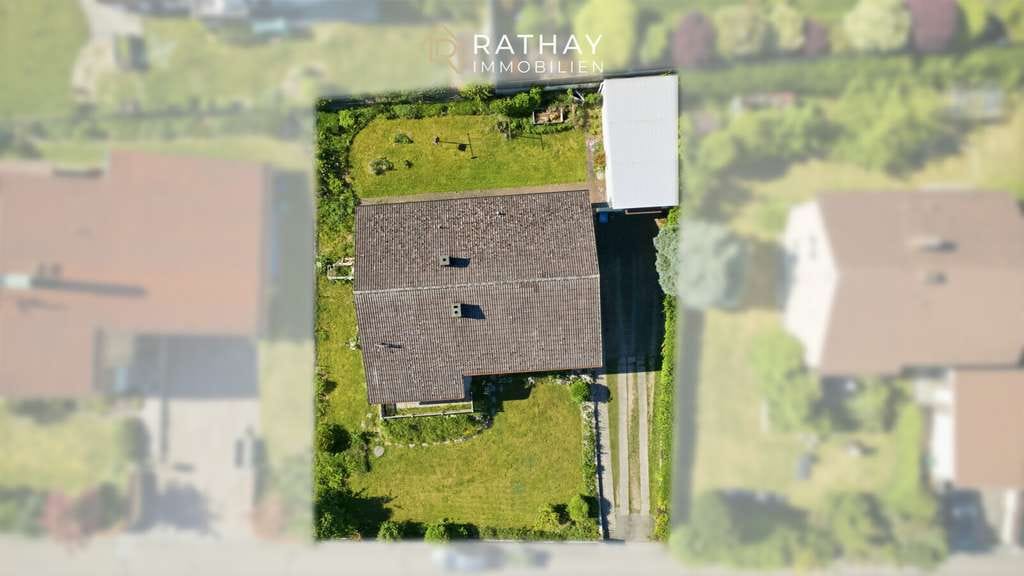 Immobilie in Langquaid - Charmanter Bungalow auf tollem Grundstück in Langquaid – viel Potenzial für Ihre Wohnideen - Bild 2
