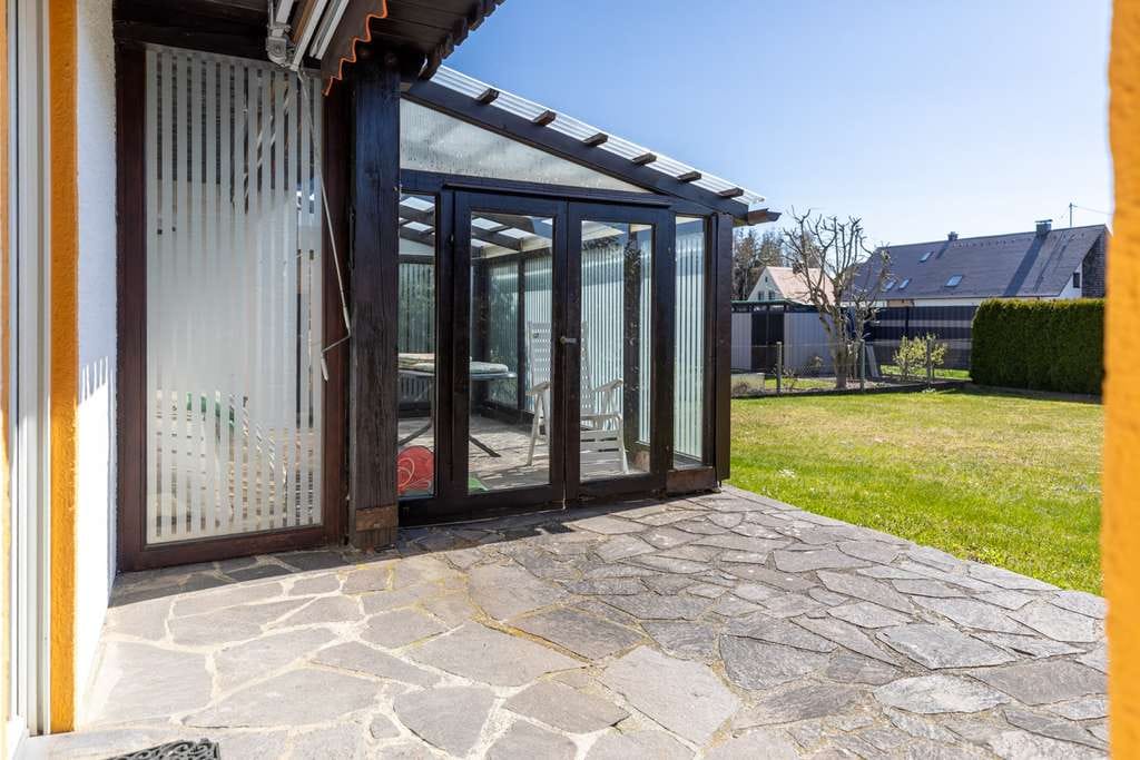 Immobilie in Großaitingen - Großzügiges Zweifamilienhaus mit Ausbaureserve auf sonnigem Traumgrundstück in Großaitingen - Bild 4