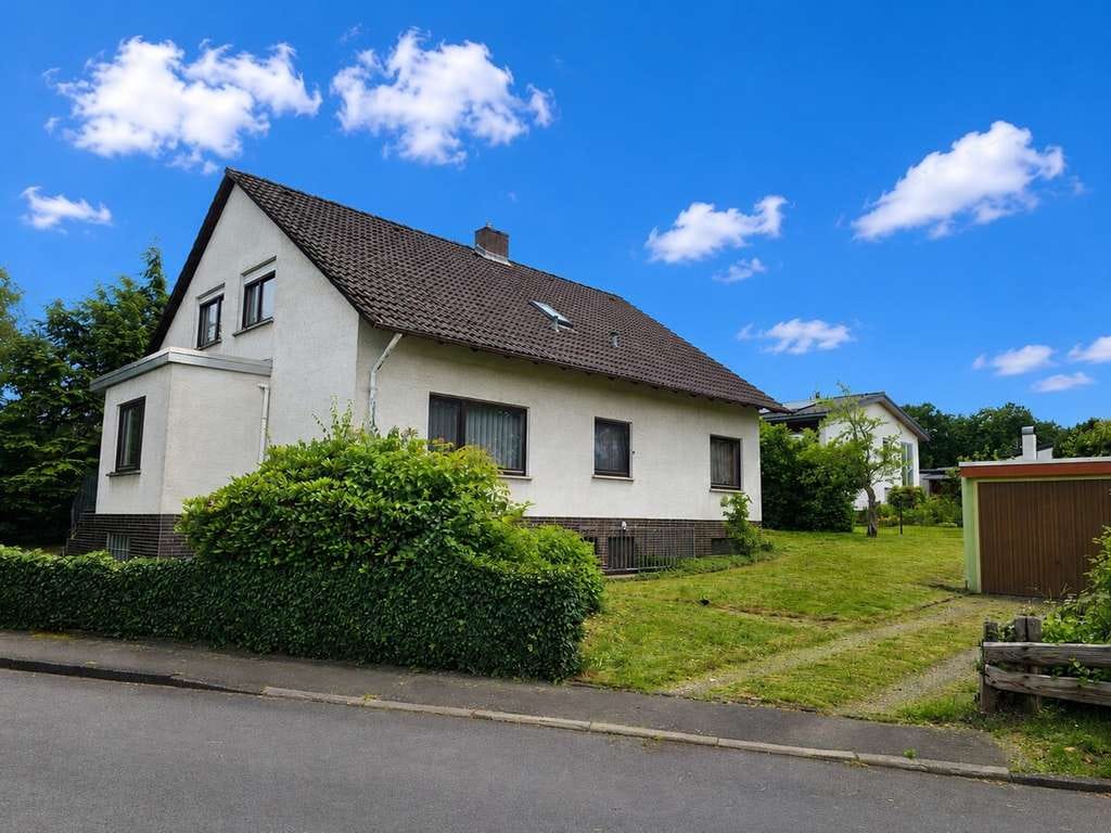 Immobilie in Wetter - Großzügiges Einfamilienhaus mit 8 Zimmern und Traumgrundstück in Wetter - Bild 0