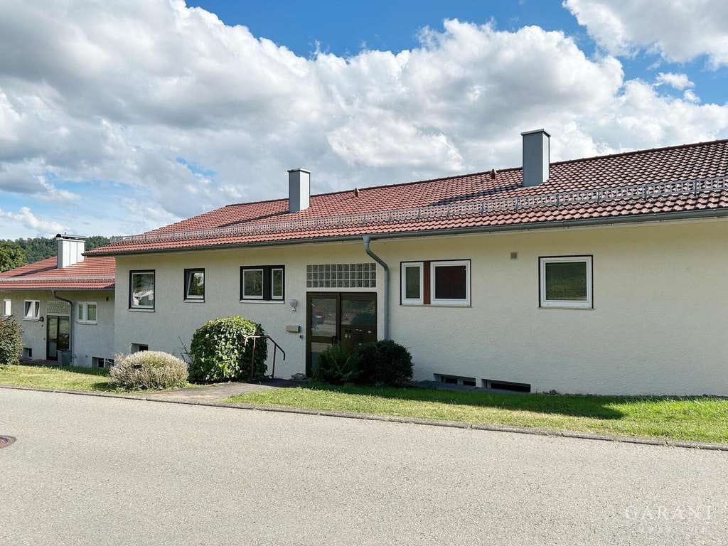 Immobilie in Wildberg - Erdgeschoss-Wohnung mit Blick ins Grüne! - Bild 0