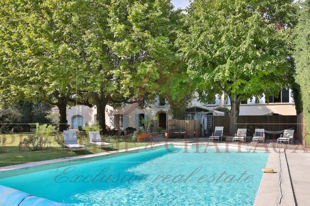 Immobilie in Niederaichbach - Prestige-Residenz in Orange, 11 Zimmer, 350 m² - Bild 0