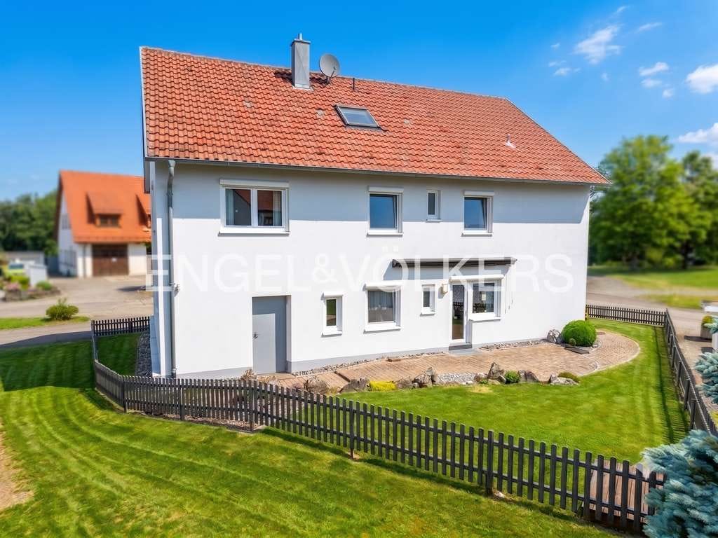Immobilie in Dotternhausen - Mehrgenerationenwohnen - großzügiges Einfamilienhaus mit Einliegerpotenzial und gepflegtem Garten - Bild 0