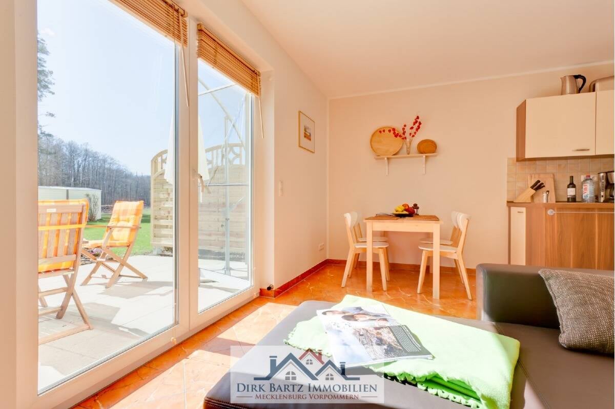 Immobilie in Graal-Müritz - Ferienwohnung mit Terrasse in schöner ruhiger Lage von Graal Müritz!! - Bild 2