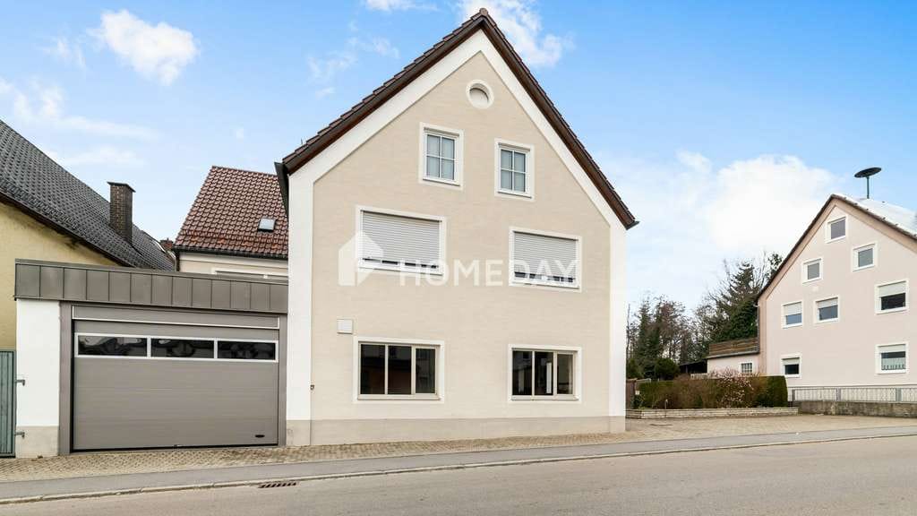 Immobilie in Siegenburg - Viel Raum für Ideen – Wohn- und Geschäftshaus mit Entwicklungspotenzial
 - Bild 0