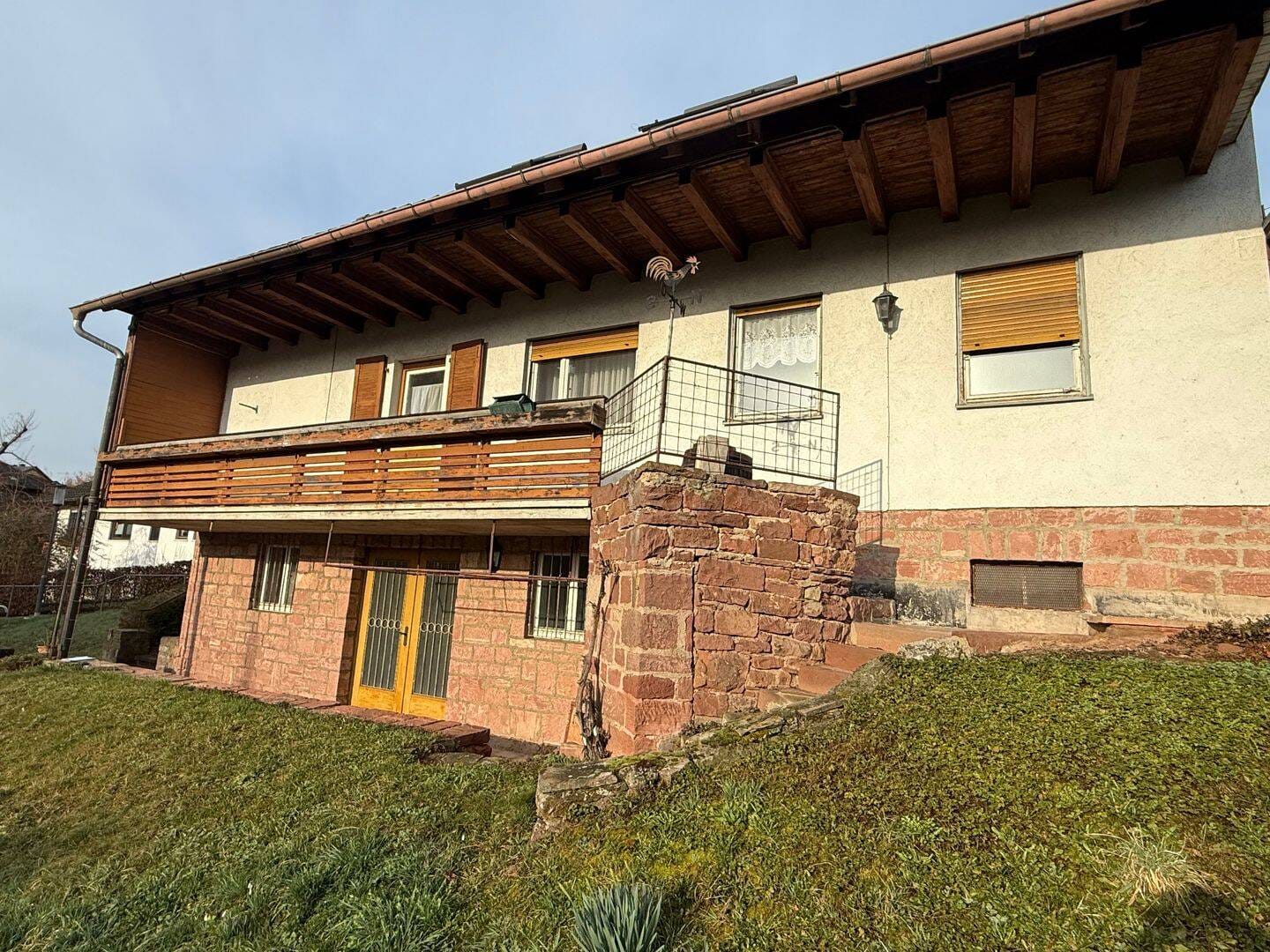 Immobilie in Eschau - Einfamilienhaus auf großem Grundstück - Bild 3