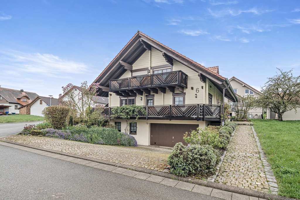 Immobilie in Rosenfeld - Großzügiges, sonniges Blockhaus mit besonderem Wohngefühl in Rosenfeld-Bickelsberg! - Bild 1