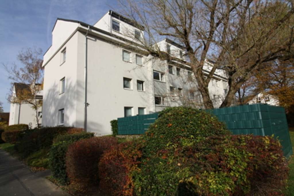 Immobilie in Bad Neuenahr-Ahrweiler - Kompakte 3-Zimmer-Wohnung in gepflegtem Mehrfamilienhaus als Kapitalanlage - Bild 0