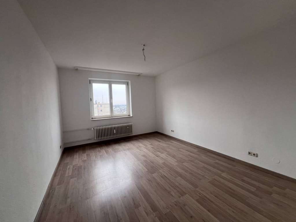 Immobilie in Bensheim - Provisionsfrei! Vermietete 3-Zi.-Wohnung mit Wohnküche, Balkon & Aufzug, Toplage, Stellplatzoption - Bild 3