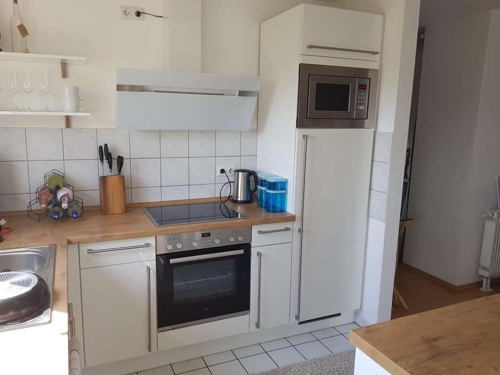 Immobilie in Bischofsheim - Provisionsfrei: Helle 2-Zi-DG Wohnung mit Balkon und fest zugeordnetem Stellplatz in Bischofsheim - Bild 3