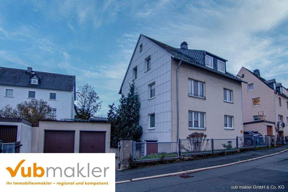 Immobilie in Selbitz - KAPITALANLEGER aufgepasst: Voll vermietetes Dreifamilienhaus in ruhiger Wohnlage in Selbitz - Bild 0