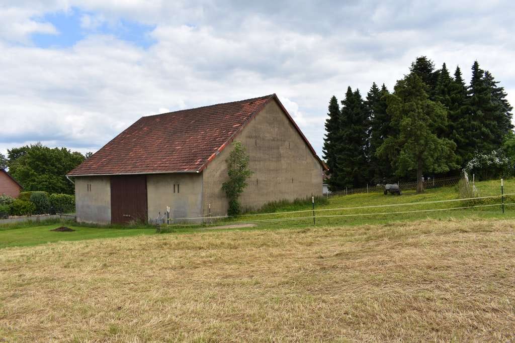 Immobilie in Moringen - Repräsentatives Landhaus mit 1,2ha Weidefläche und Scheune - Bild 4