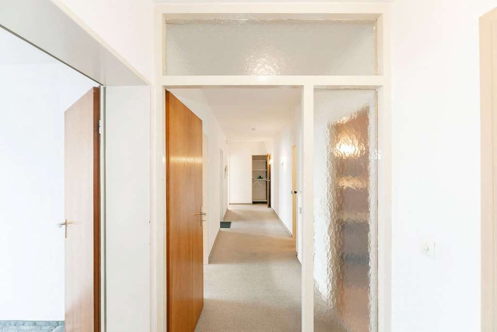 Immobilie in Elchingen - Helle und sonnige 3-Zimmer-Wohnung
im 7. Stock mit 2 Balkonen - Bild 1