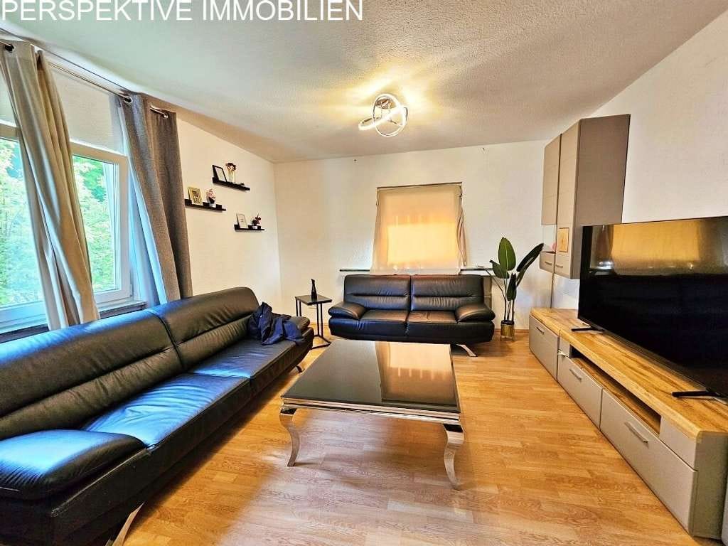 Immobilie in Bad König - Zweifamilienhaus mit Potenzial - zentral in der Kurstadt - Bild 1