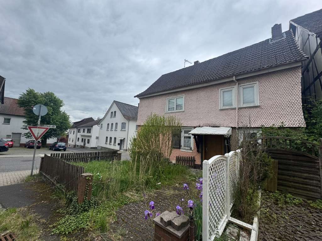 Immobilie in Gedern - PROVISIONSFREI! Sanierungsbedürftiges Fachwerkhaus für Handwerker! - Bild 0